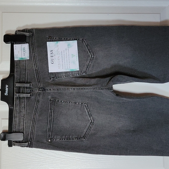 Guess High Rise Skinny Jeans - Picture 4 of 8